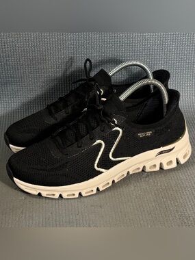 Skechers x Martha Stewart Arch Fit‎ Glide-Step Elevate Shoes Women’s Size 8.5